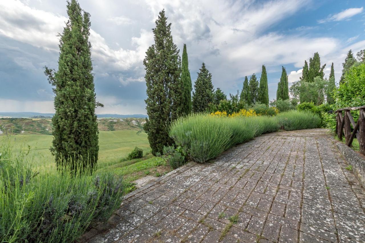 Tuscany Balcony: Crete Senesi Casetta Exterior photo