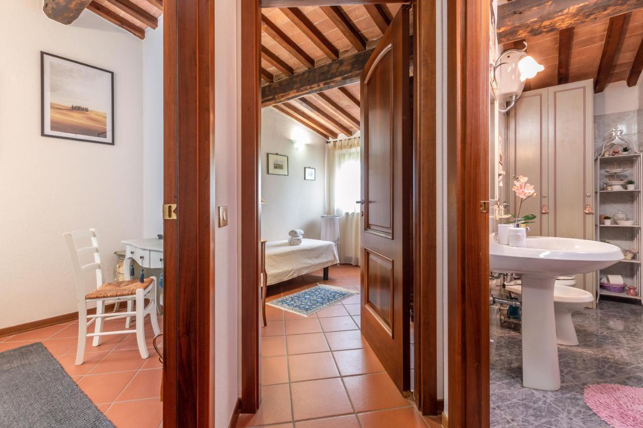 Tuscany Balcony: Crete Senesi Casetta Exterior photo