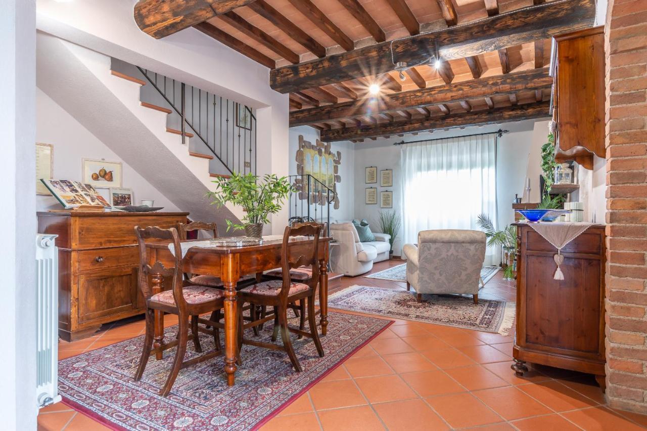 Tuscany Balcony: Crete Senesi Casetta Exterior photo