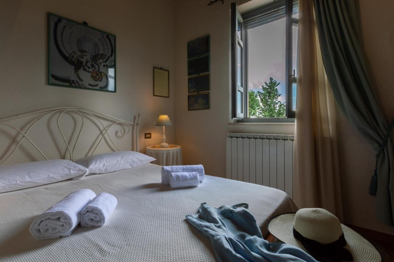 Tuscany Balcony: Crete Senesi Casetta Exterior photo
