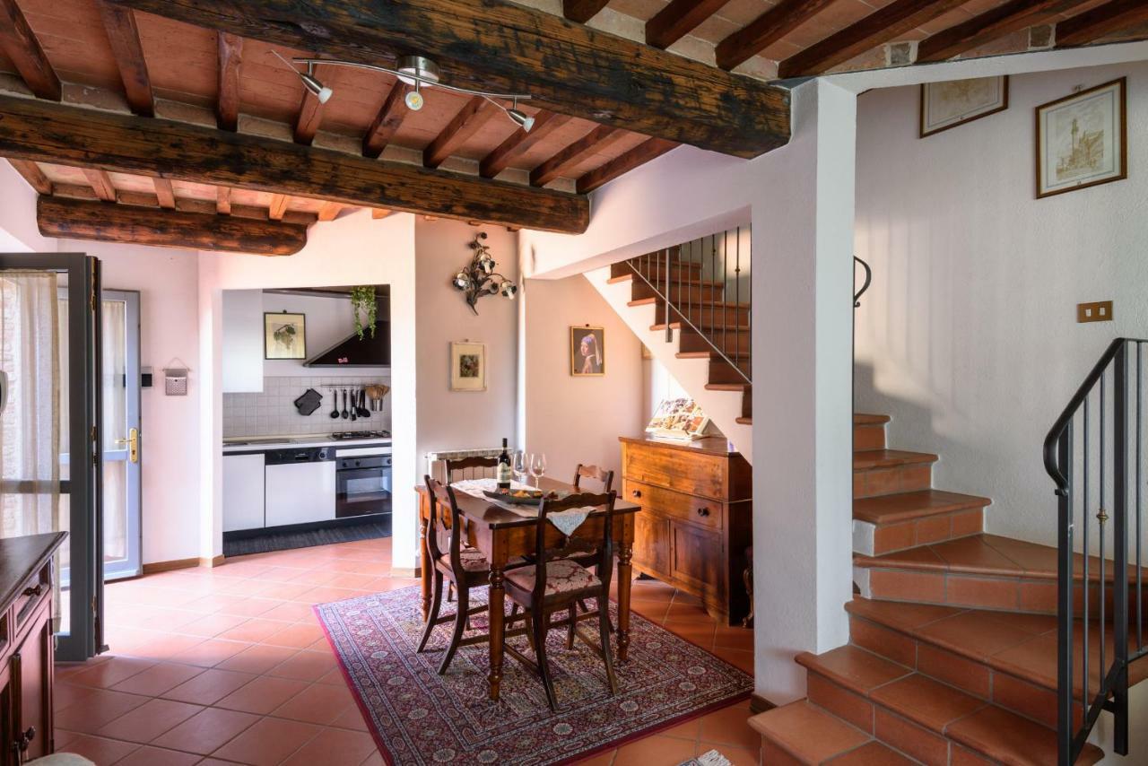 Tuscany Balcony: Crete Senesi Casetta Exterior photo